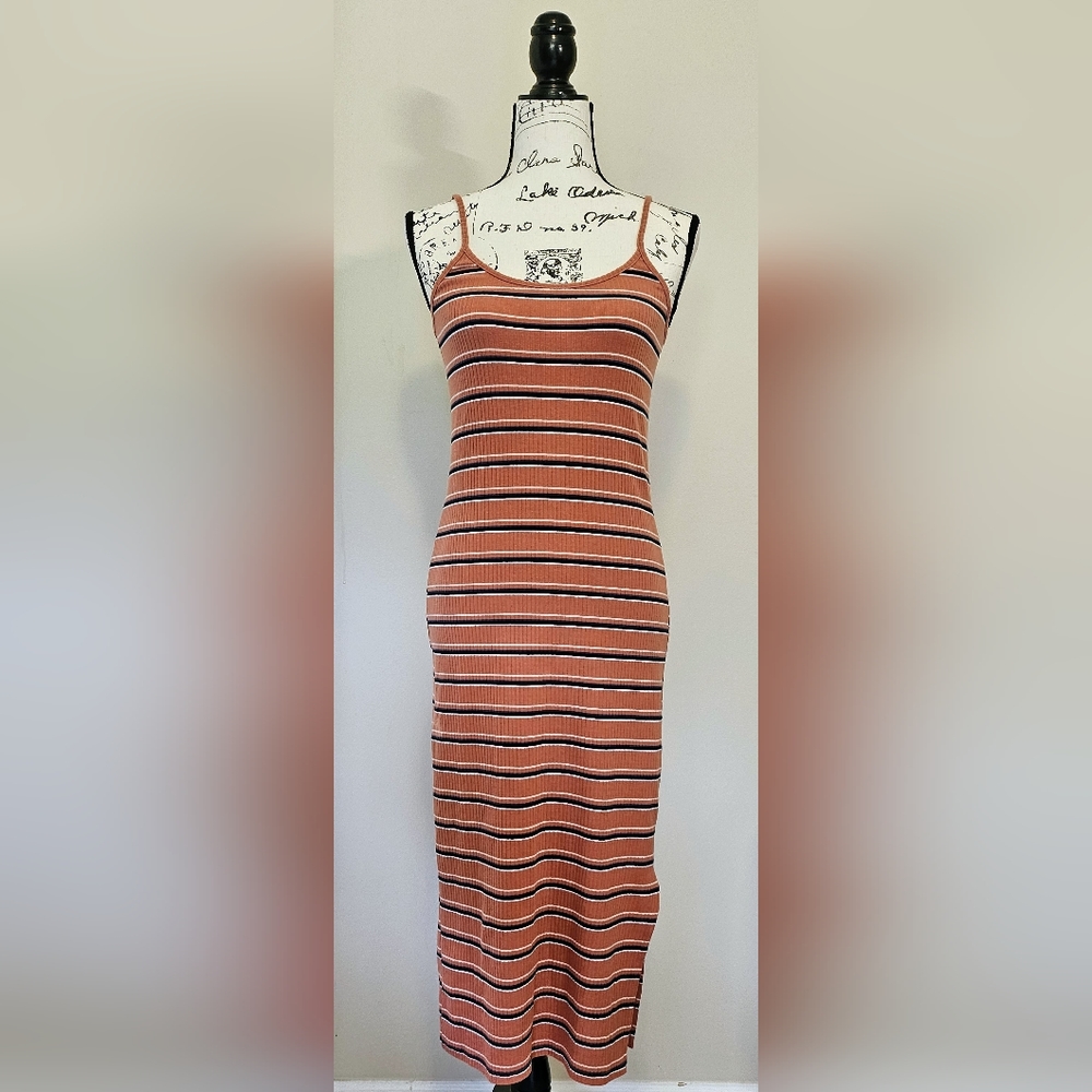 Wild Fable Jersey bodycon dress - size M